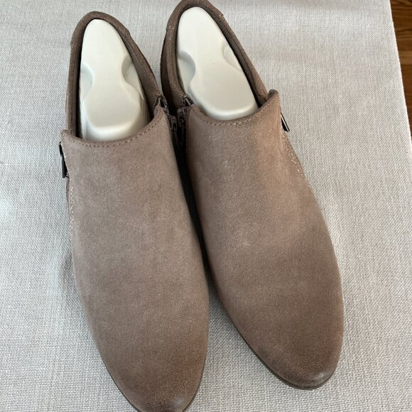 Earth Origins Collette Caitlyn Booties Size 9 - Picture 6 of 6